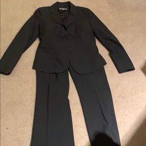 Gap Pant suit